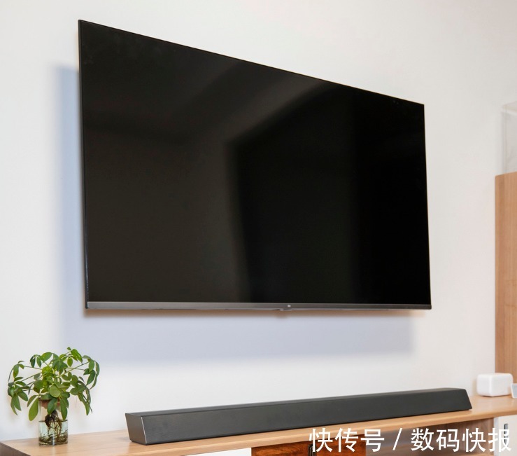 4k|犒劳忙碌一年的自己,飞利浦B8905全景声回音壁有料测评