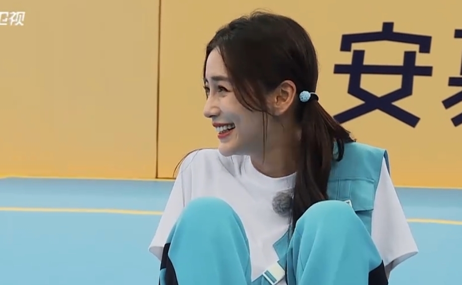 白鹿 《奔跑吧》最囂張嘉賓,全程搶baby鏡頭,回懟蔡徐坤還沒人敢惹