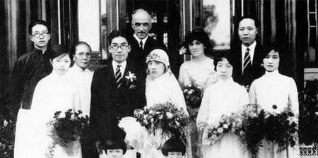 从来不|民国名媛的生活究竟多奢侈?每天换三次衣服,喜欢的衣服从来不买