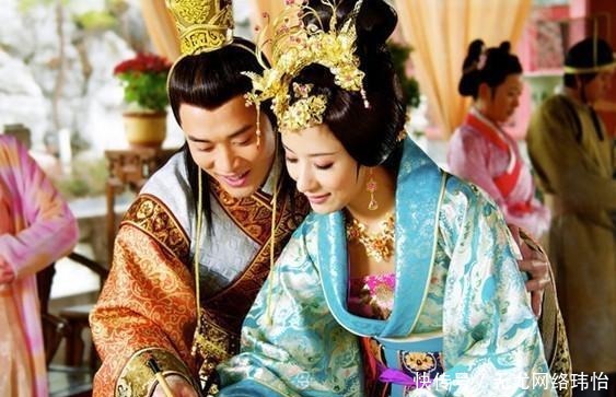 万贵妃|不爱美女爱熟妇 明宪宗与万贵妃的畸形爱恋