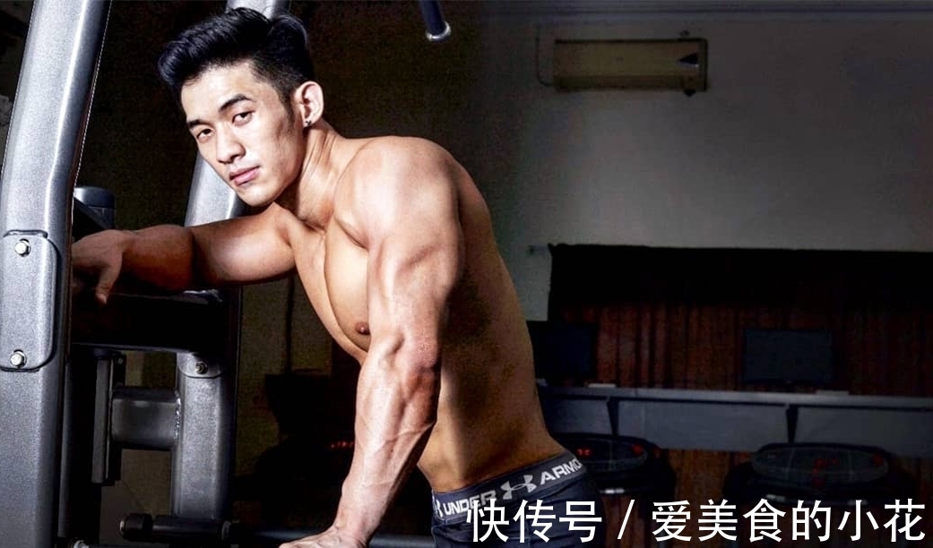 健身房|性感男神:肌肉型男强势来袭,精心雕琢的人鱼线尤其迷人!