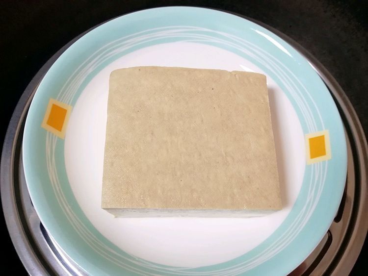 素包子此做法比肉都好吃，皮薄馅大，不回缩，大人孩子都说好吃