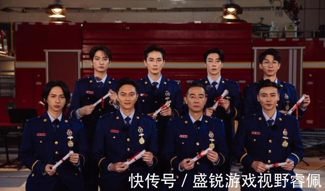 陈小春落下男儿泪!消防站长致信Jasper和Hoho,网友破防了