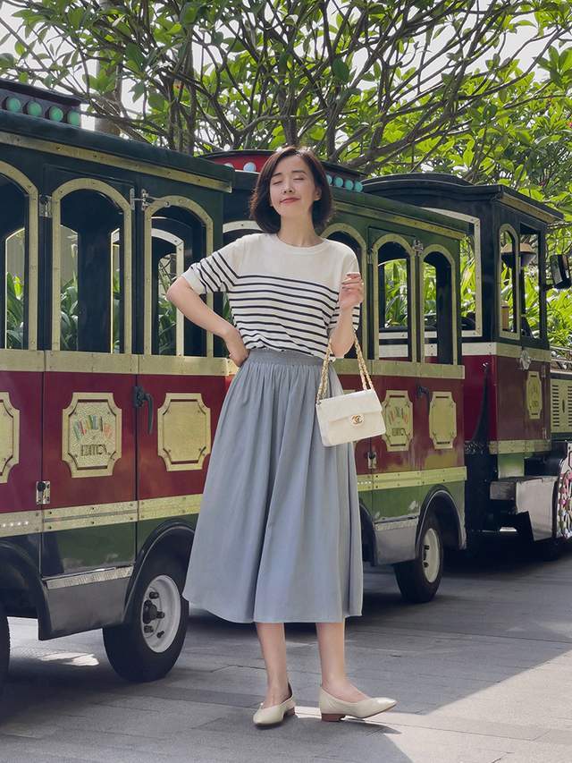 高跟鞋|秋季,穿什么鞋才洋气,今年流行穿“羊皮”粗跟平底鞋,舒适优雅