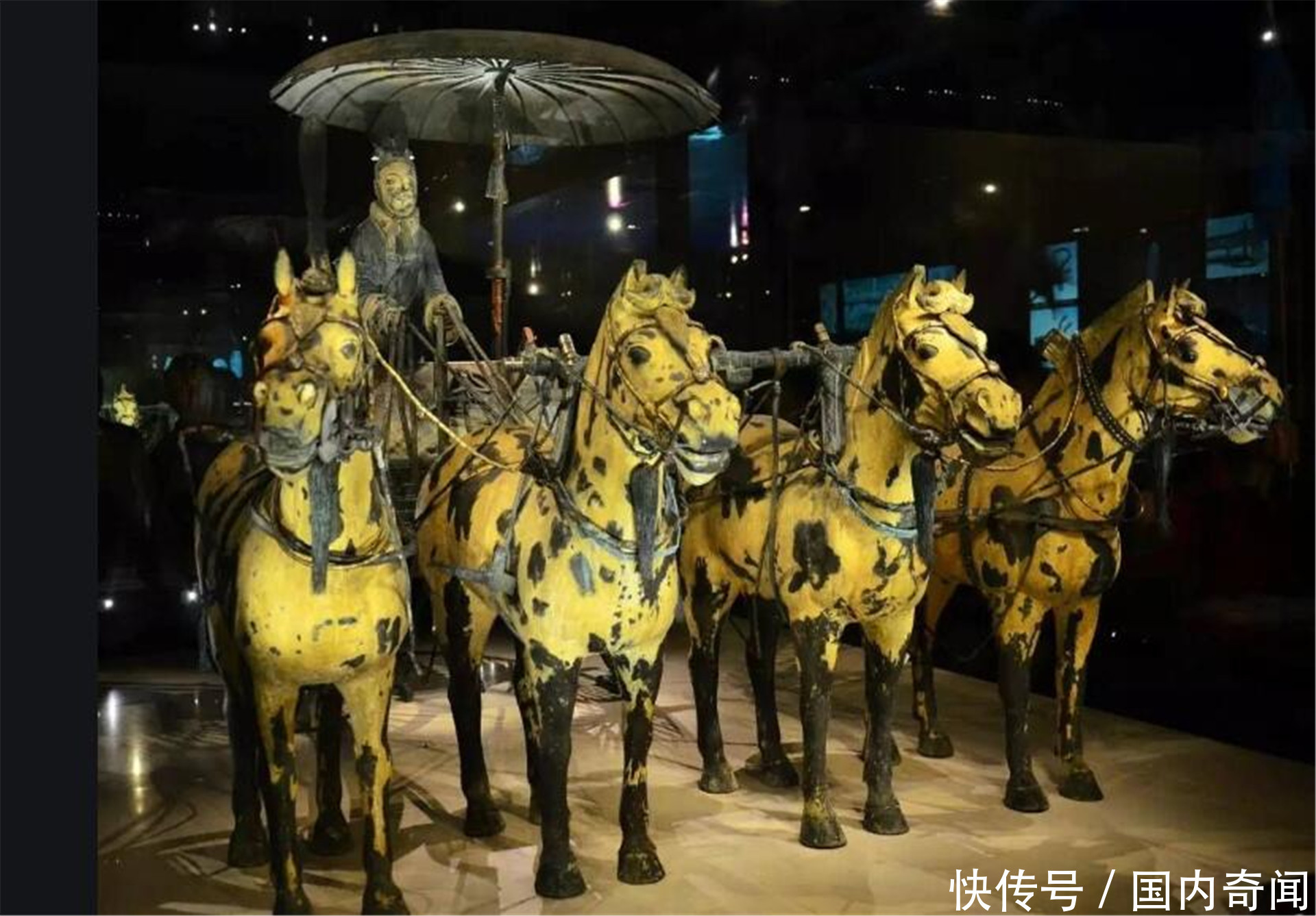 秦始皇铜车马惊艳各界,却不知那把伞才厉害,古代匠人巧夺天工