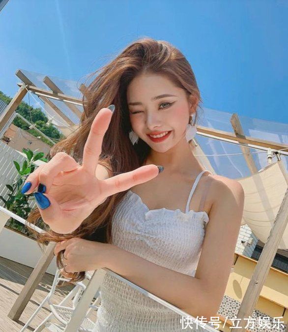 韩国网红宋智雅在内娱报价60万?凭借颜值走红,但素颜很尴尬