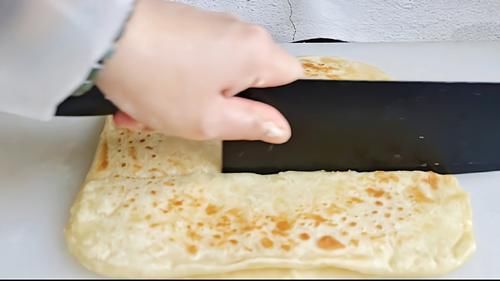  鱼头|秋冬这样吃，菜饭一锅出~鱼头泡饼