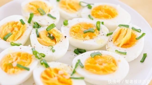 做荷包时，谨记别直接下锅，20年老保姆教我新方法，滑嫩还不坏