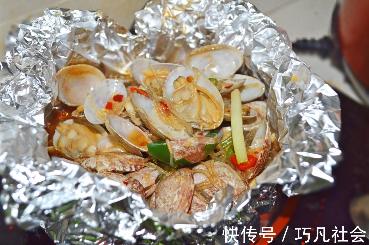 金针菇|花甲味道鲜美，制作简单，健康有营养