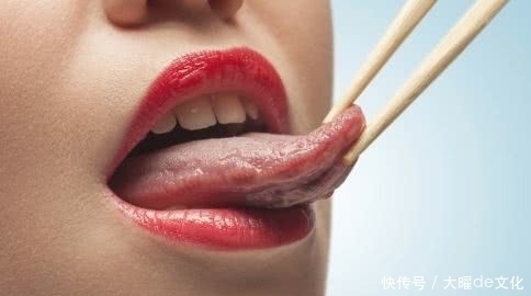 征兆|舌头出现这个征兆,多半是肝“受伤”了,不管男女都是一样