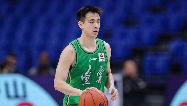杨鸣|31岁老将不容易!辽宁“复仇”首钢,关键时刻总有奇兵站出来
