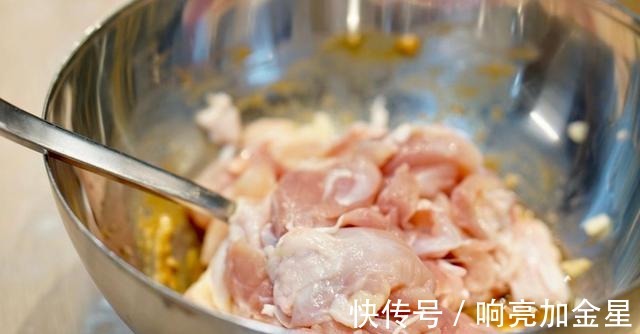 鸡肉串|用烤箱就能做的鸡肉串,肉多味道好,让人吃不停!