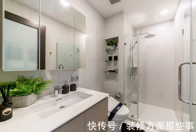 浅色调|30平简约风公寓设计, ?? 一进门几乎能看到房子的全景