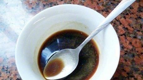 调芝麻酱时,有人用水,有人用油,都不对大厨教你正确做法