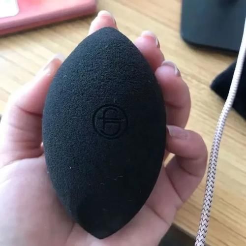 底妆|震惊|这奇怪的化妆法连我们都差点信了!!!!!!!