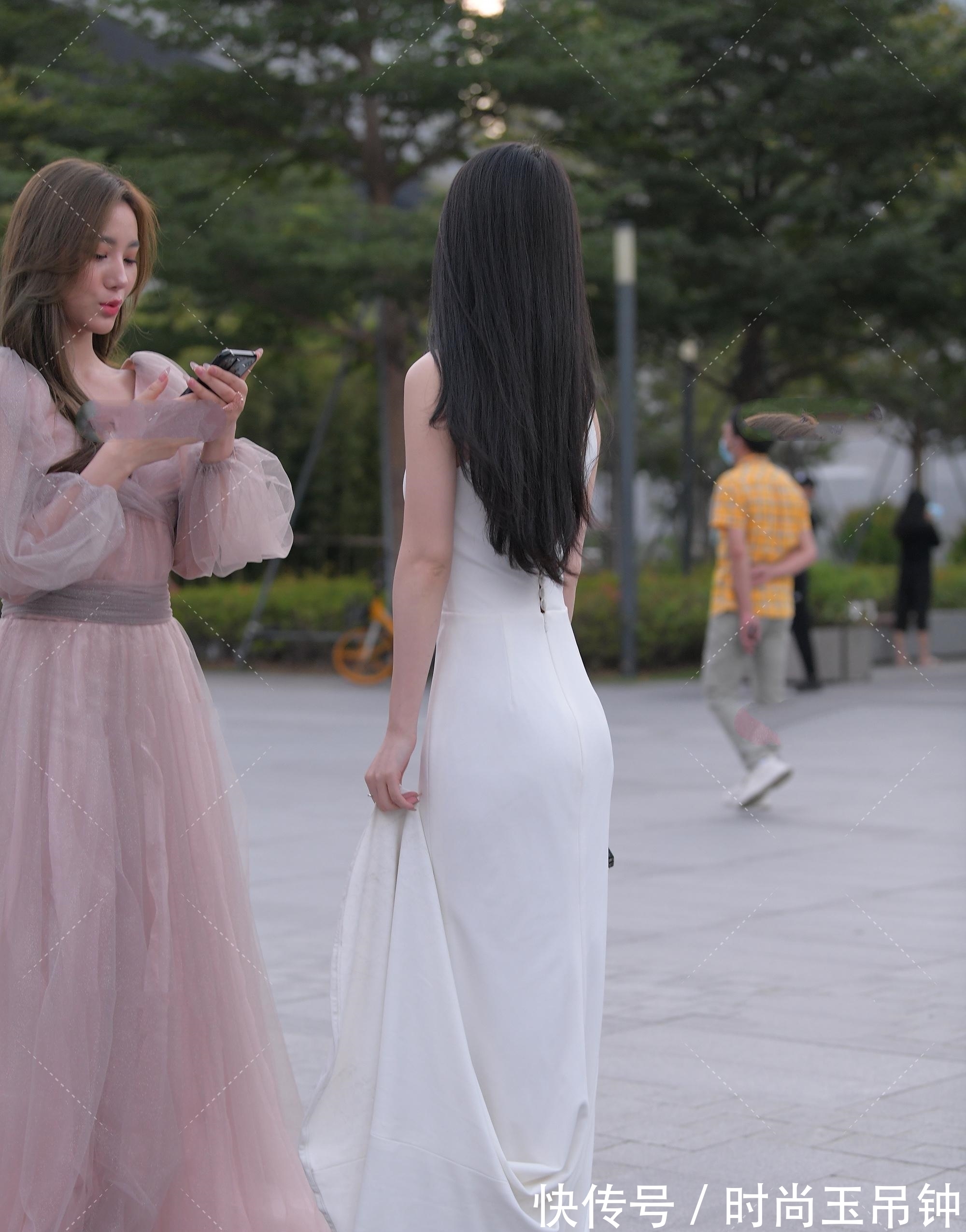 简约|纯白拖尾长裙,简约大气优雅淑女的小礼服