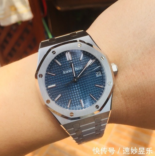 表壳|腕表界的三大钢表，3枚最具标志性的豪华运动手表