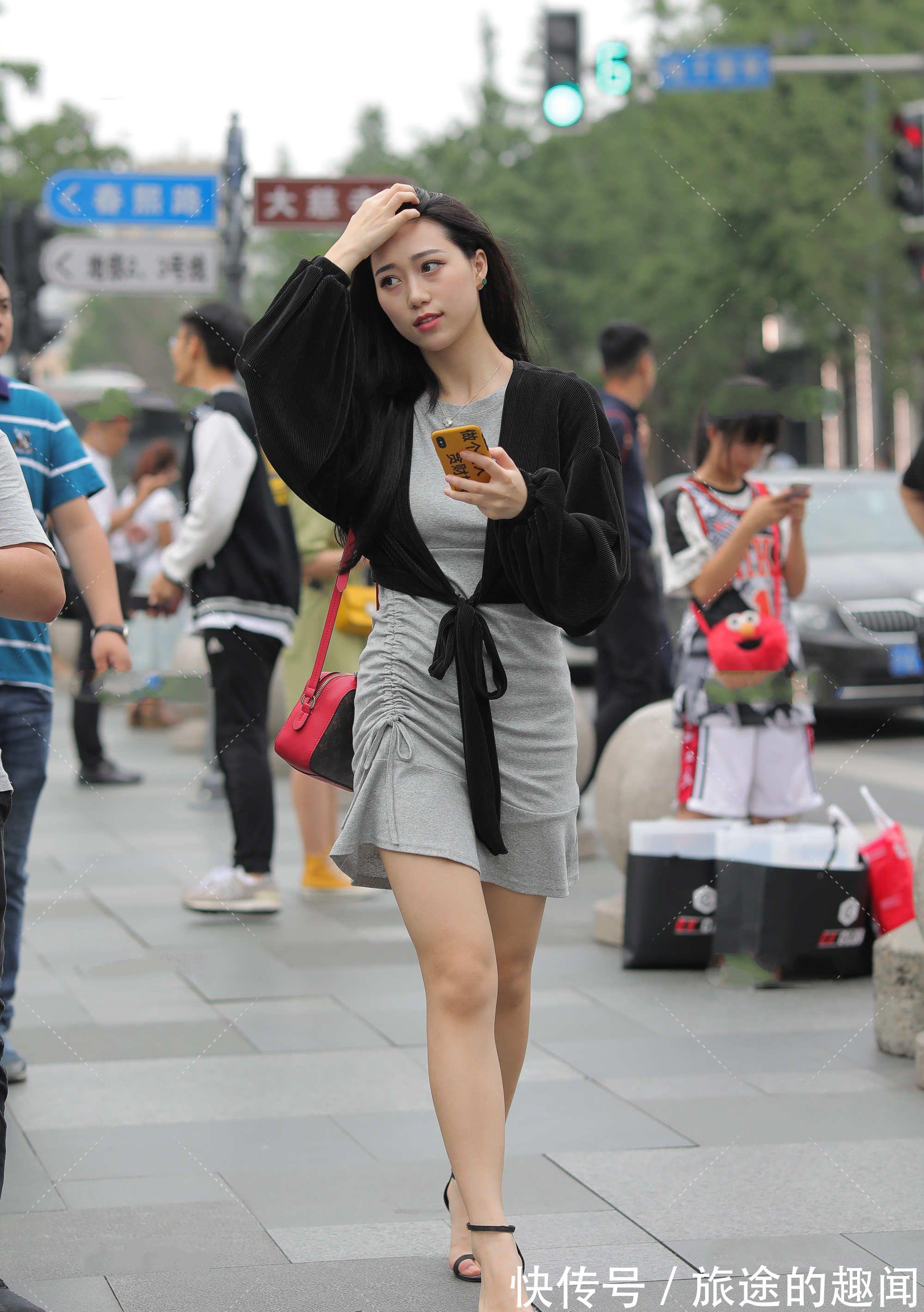 修身裙|灰色修身裙,褶皱设计尽显时尚,外搭黑色开衫,简单大气