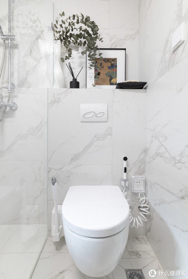 马桶|这个卫生间，能让你明白，为何别人家的卫浴间总是干干净净的？