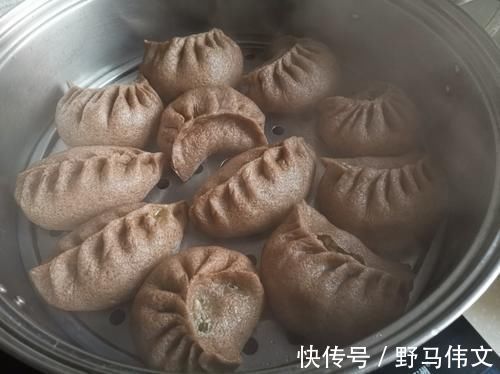 北方人|这面蒸包子，比面粉香比玉米面营养，营养好含钙高老人孩子要多吃