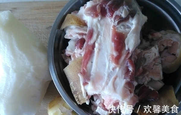 腊猪脚|白萝卜吃了几十年,如此搭配第一次,盐都不用,一出锅就招疯抢!