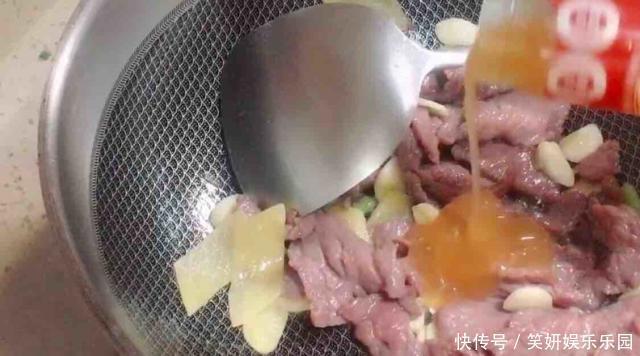 倒入|再穷也要多给孩子吃“它”,吃一盘,营养相当于吃10个鸡蛋,大虾