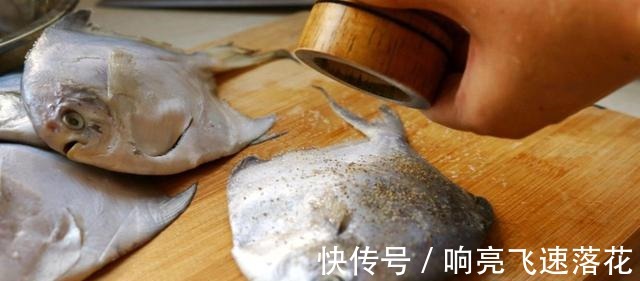 鲳鱼这样做，酥脆可口，鲜嫩好吃，老人孩子都能吃！