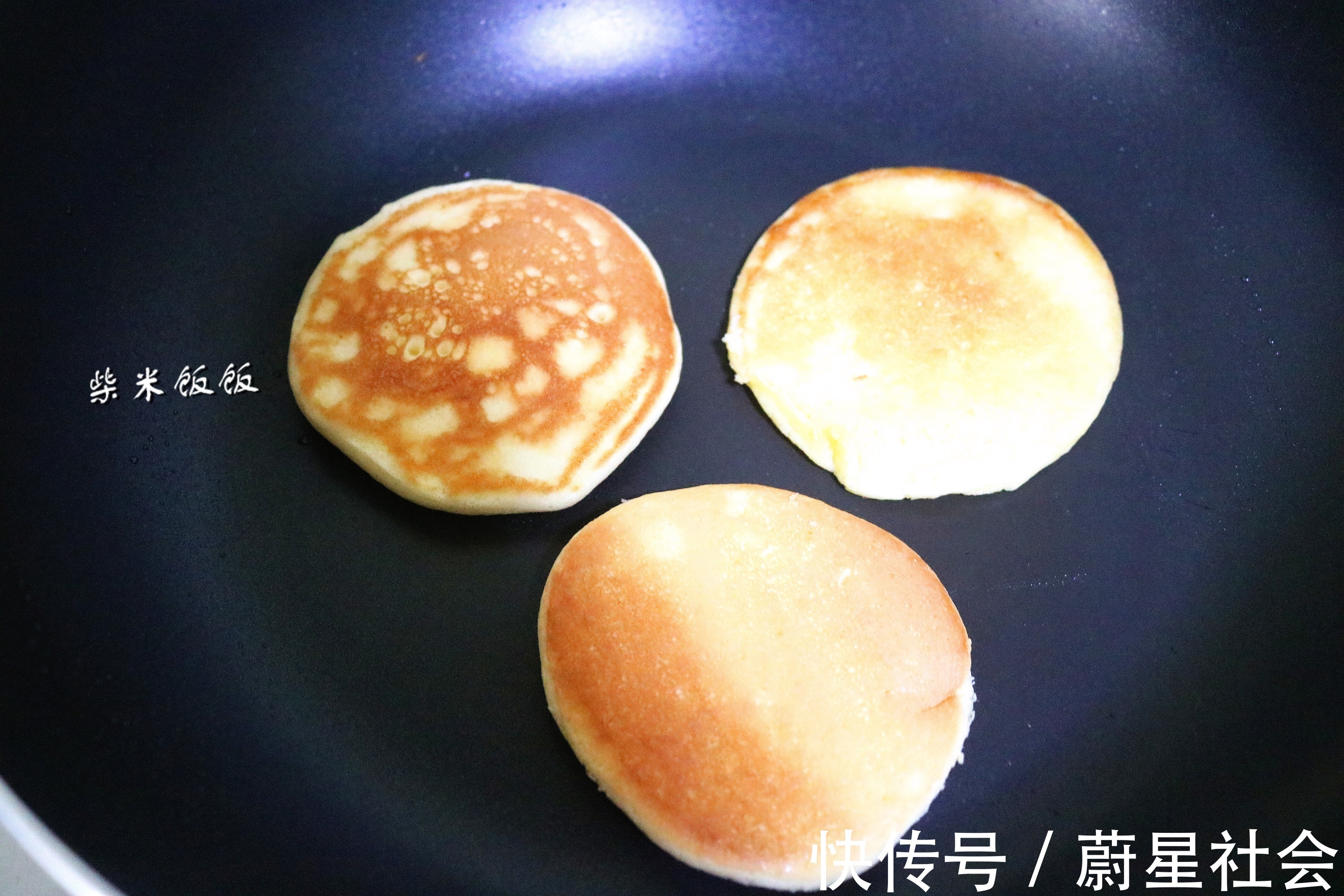 小饼|这饼太软了,女儿早餐爱吃它,做法也简单,有鸡蛋面粉就能做