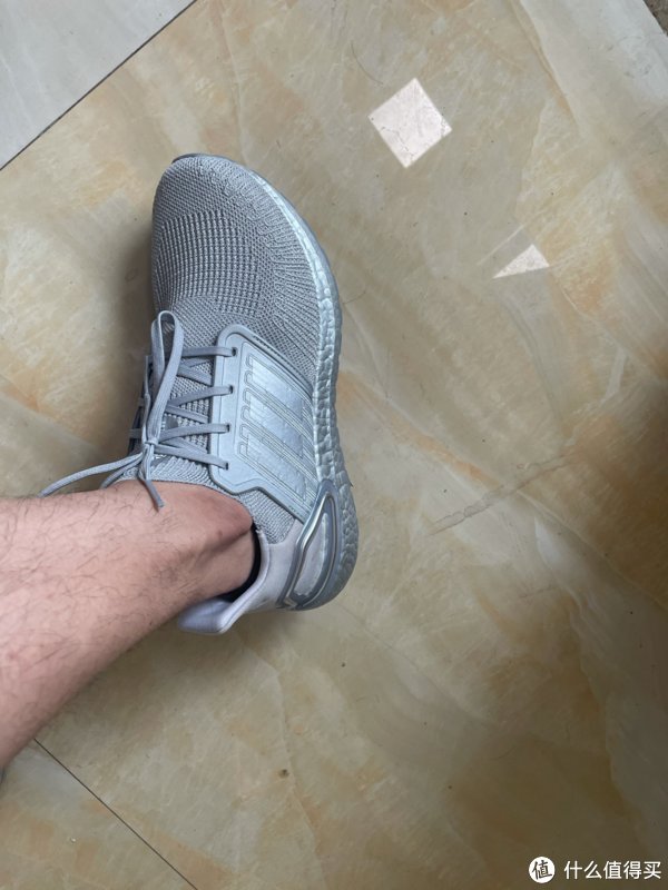 大王|银脚大王 多多买的阿迪达斯 ULTRABOOST20 fy3449