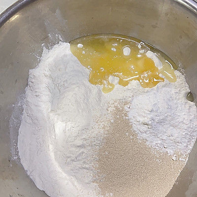 蘑菇酱配小酥饼