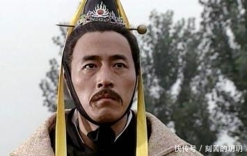 不肯|楚成王自杀时的凄惨一幕：想吃熊掌被儿子拒绝，谥号不好不肯瞑目