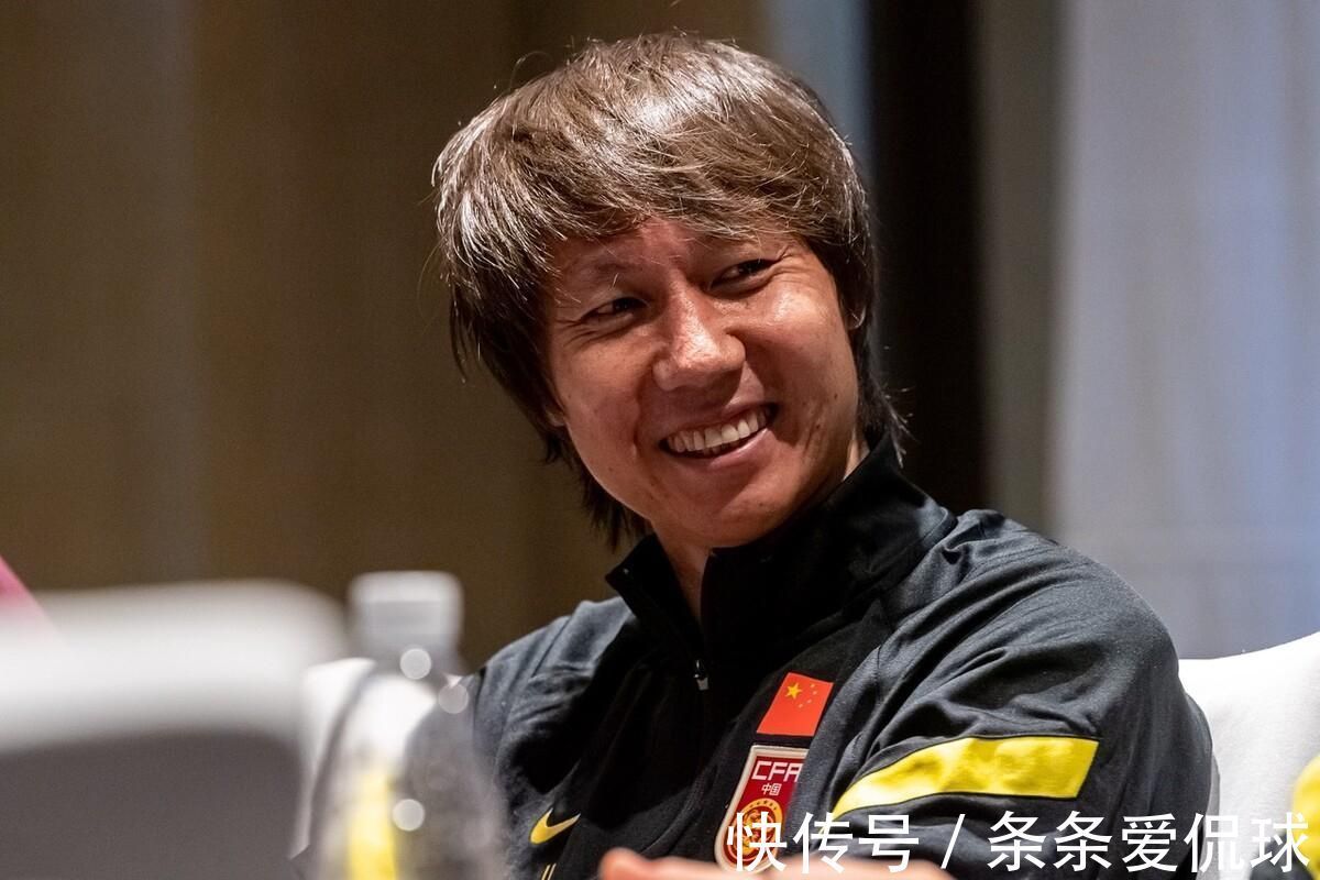 足協(xié)|曝李鐵主動請辭國足主帥，足協(xié)省了違約金，李霄鵬迎來上位良機