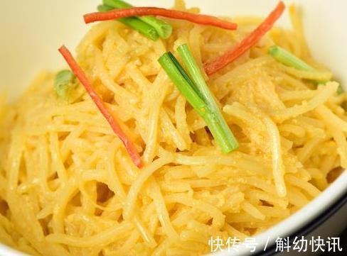 炒土豆丝|炒土豆丝，有人泡水有人焯水其实都不对，难怪做出来不好吃