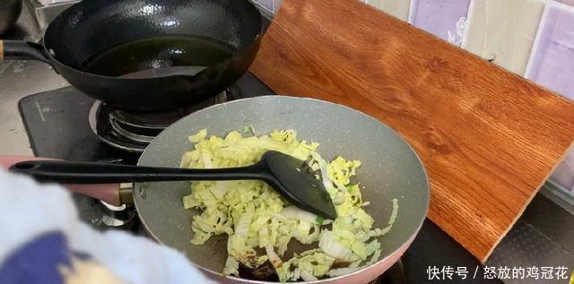 做法|炸萝卜丸子,加淀粉就大错特错了,教你正确做法,鲜香酥脆吃不够