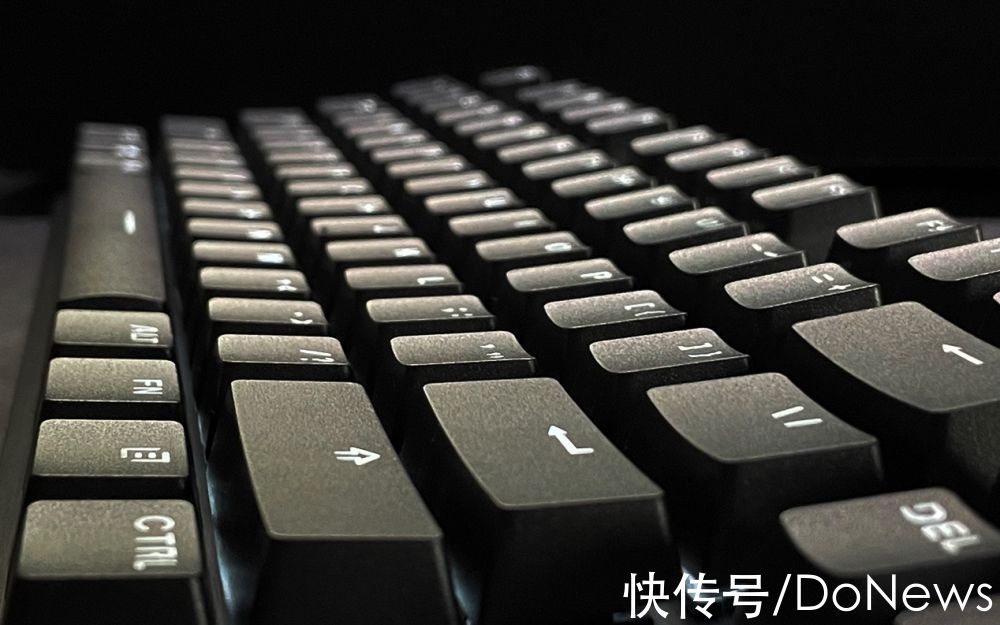 G412|罗技 G412 TKL SE 动手玩：入门机械键盘的明智之选