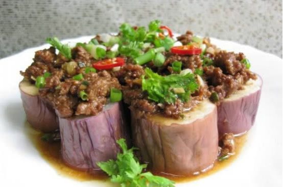 自己做的菜肴，比外边买的强多了，营养美味，饭桌上家人直夸赞！