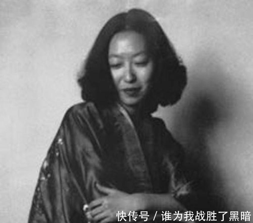 张爱玲晚年时,4年搬家一百多次,她究竟是在躲避什么东西!