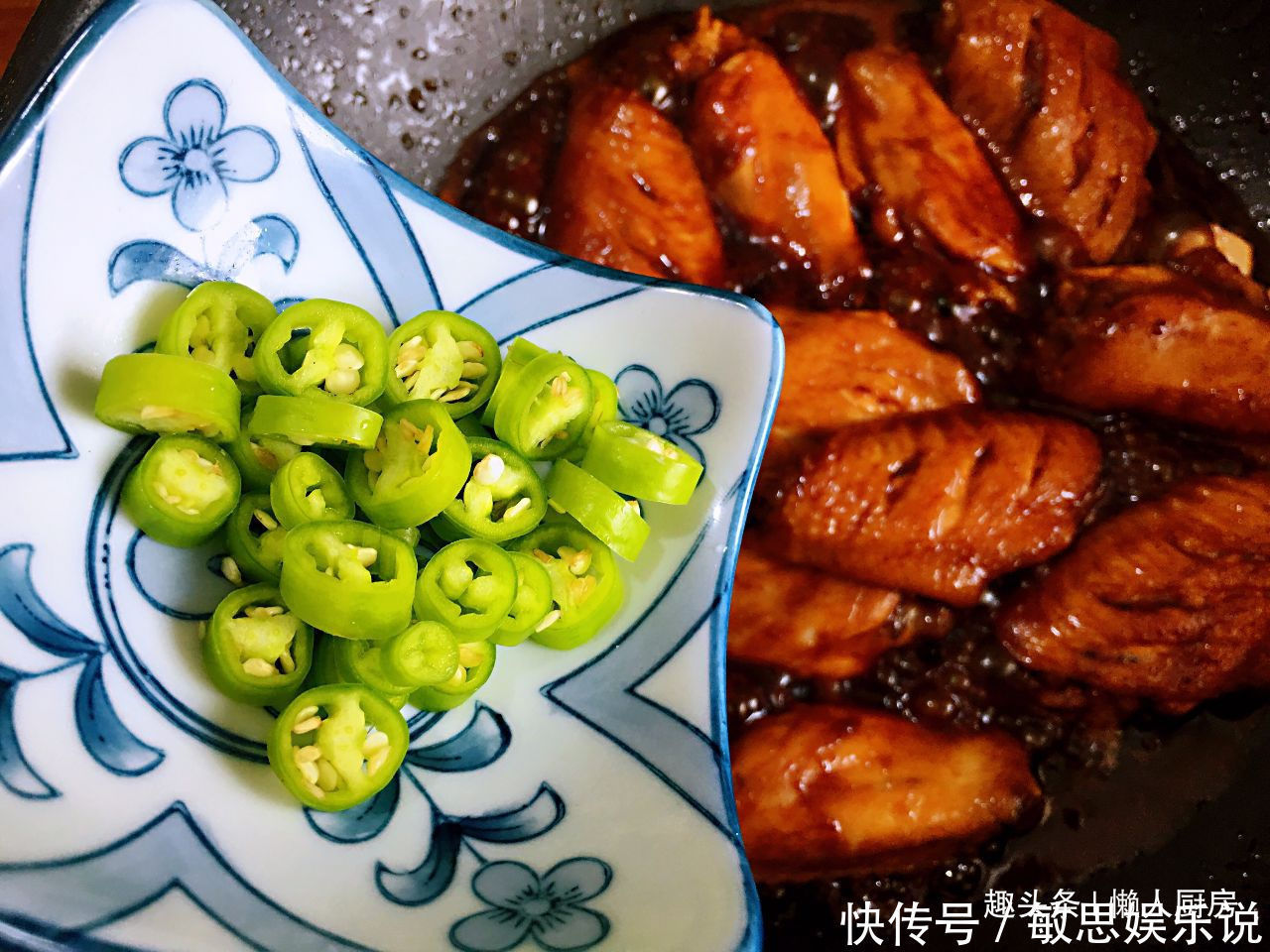 特别|教你鸡翅的特别做法,把水换成它,烧出来的鸡肉香味更浓