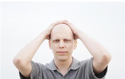 眼袋|男性老不老，看“早上起床”的表现就知道？别羞于查看