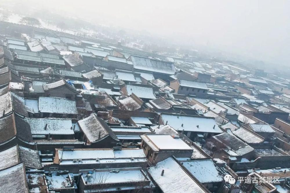 图片来源于网络|平遥古城初雪，你终于来了，太美啦！