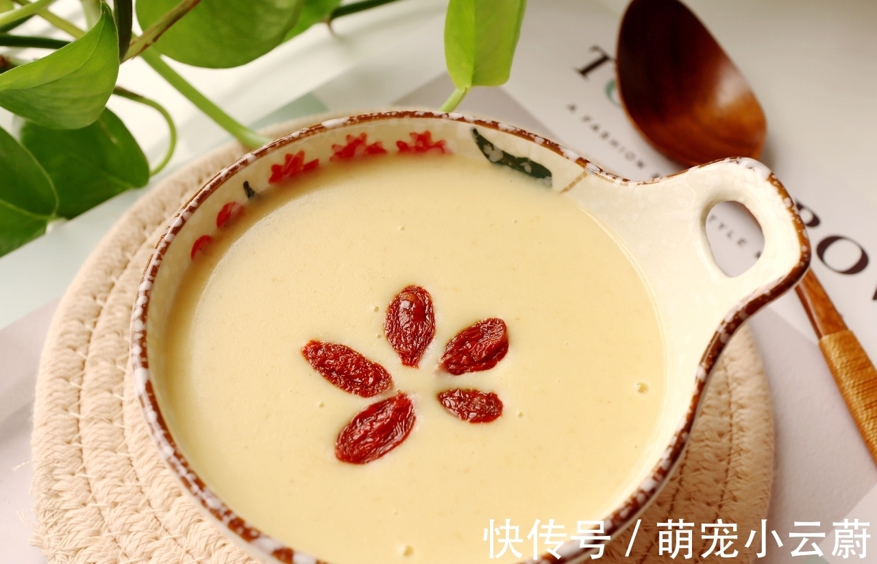 打豆浆别只会用黄豆，换成这豆子，豆浆又香又浓，全家都爱喝