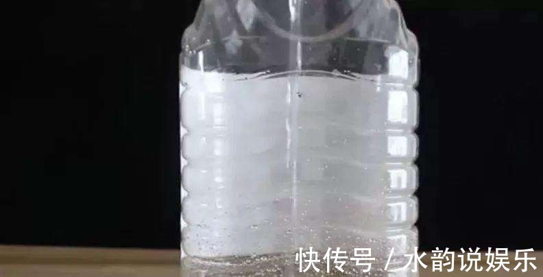 油桶|剩下的空油桶先别扔，教你变废为宝，半月不浇水也没事！