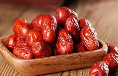 桂圆|“养血就是养命”!一个简单食疗方,每天喝点,给身体补充正能量