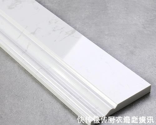 瓷磚|越來越多人家裝這種踢腳線,不得不感嘆太聰明了,省錢實用又漂亮