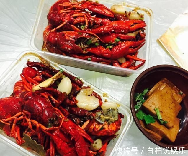 儿子半夜“偷偷”做宵夜,馋嘴妈妈掐点蹭饭,网友吃货母子