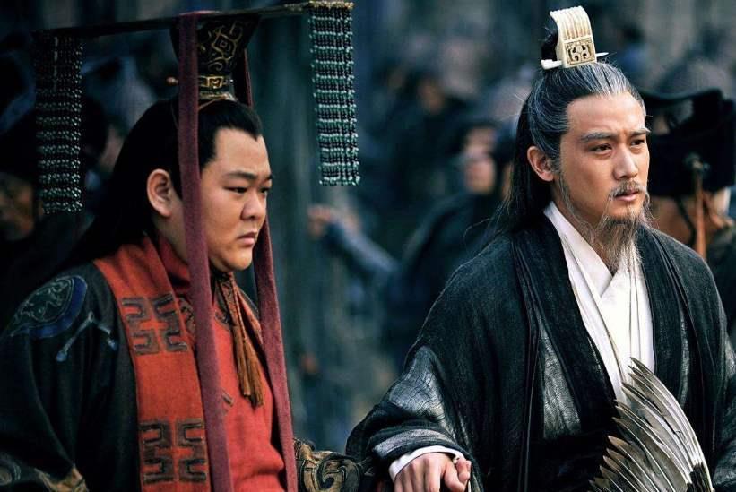 堪称|上联:鸟在笼中,恨关羽不能张飞,下联堪称经典,比上联还要精彩