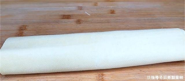 每年过年必做的硬菜,卷一卷蒸一蒸,干净无添加,待客必备