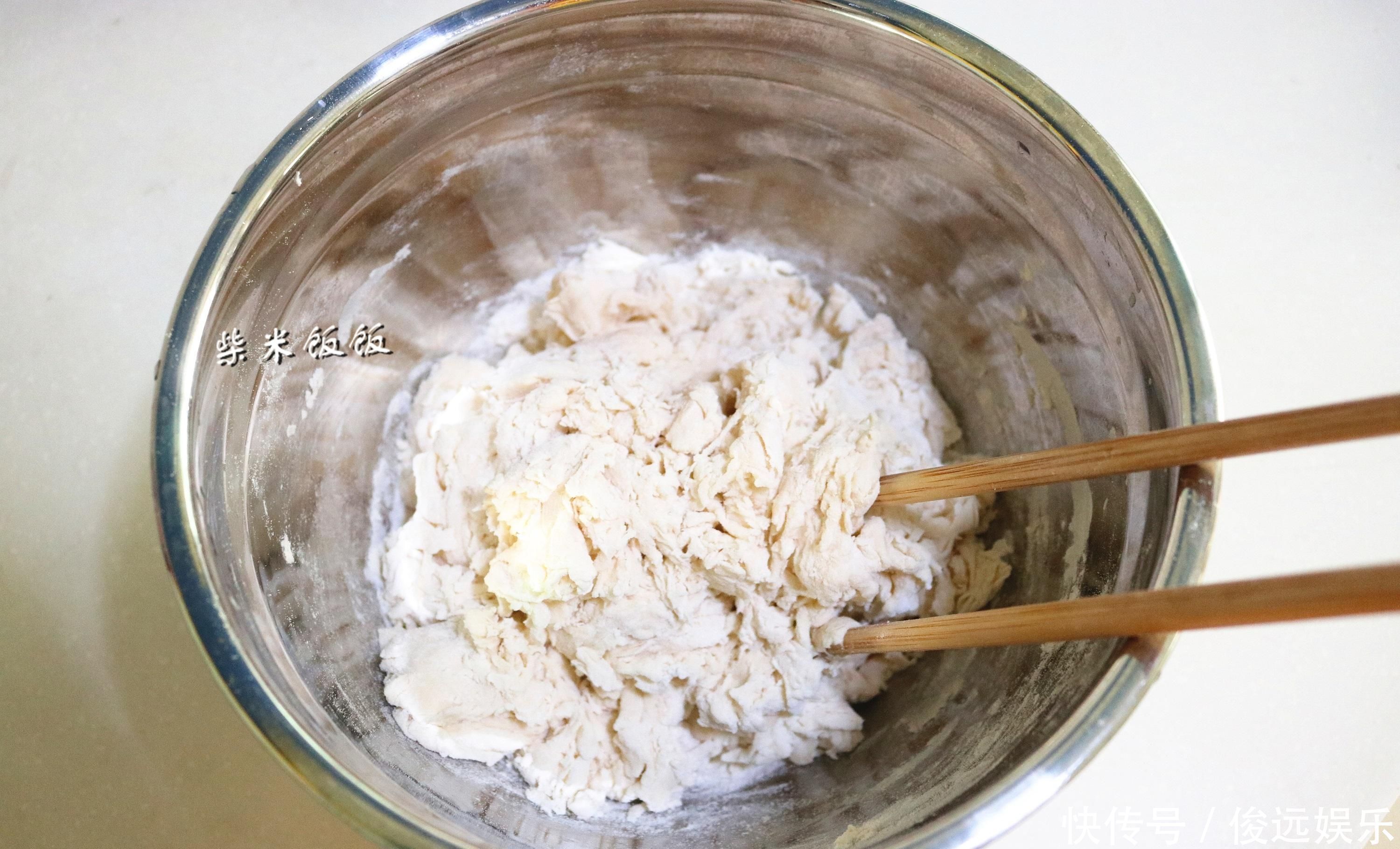 包子这样蒸,不塌陷更香软满满都是料,早餐吃方便营养