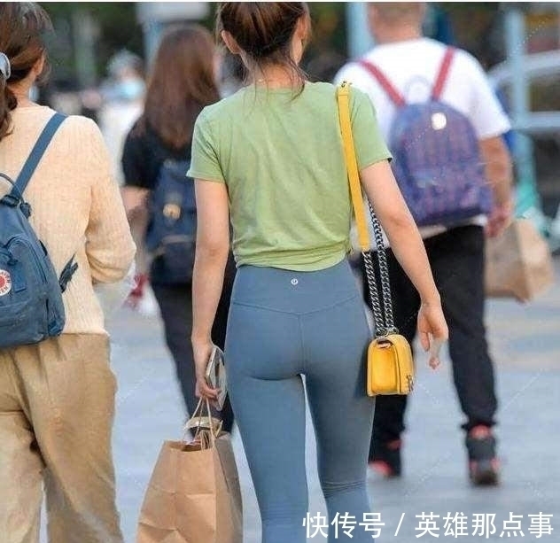 时尚 鲜艳色调的打底裤穿搭,用心搭配才不会平庸,清凉时尚