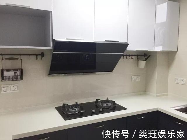 客餐厅|老婆坚持在沙发背后“打矮柜”，挤出小书房！聪明极了，晒晒全屋